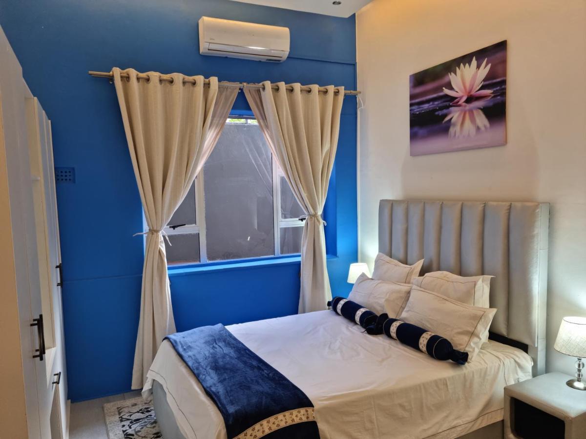 Sapphirea@54 Apartment Windhoek Bagian luar foto