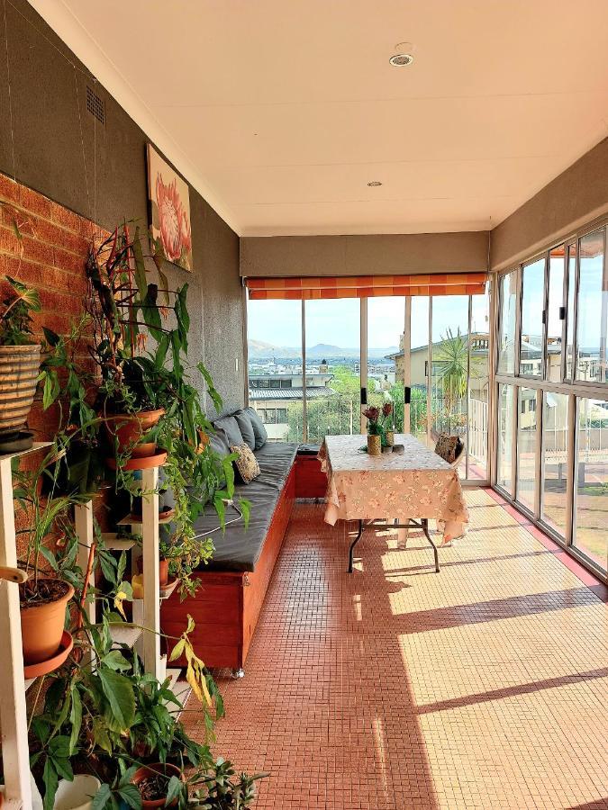Sapphirea@54 Apartment Windhoek Bagian luar foto