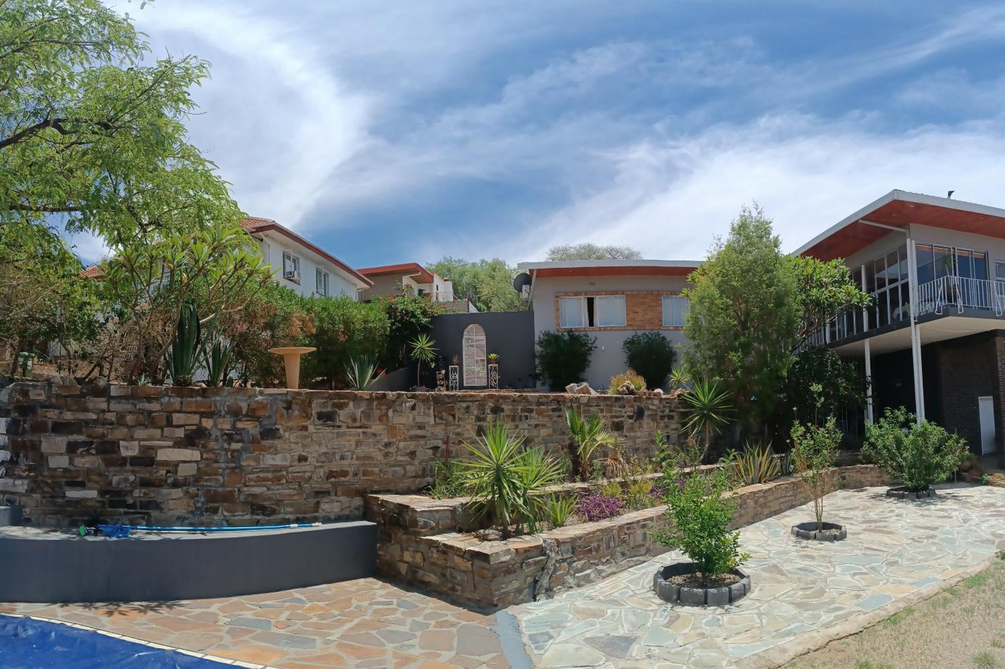 Sapphirea@54 Apartment Windhoek Bagian luar foto